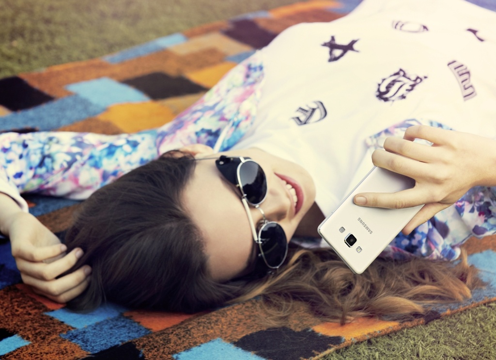 Nâng cấp chiếc smartphone để có thể tự tin, tỏa sáng hơn.