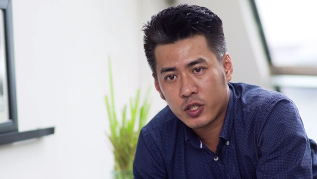 Clip: Gioi cong nghe noi gi ve Galaxy S6 edge+? hinh anh