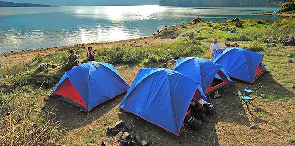 The Fire thu hut hang nghin ban tre tai Viet Nam hinh anh