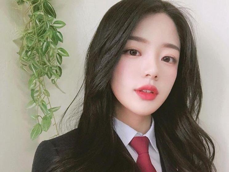 Khi khong mac dong phuc, gioi tre Han Quoc se dien gi di hoc? hinh anh