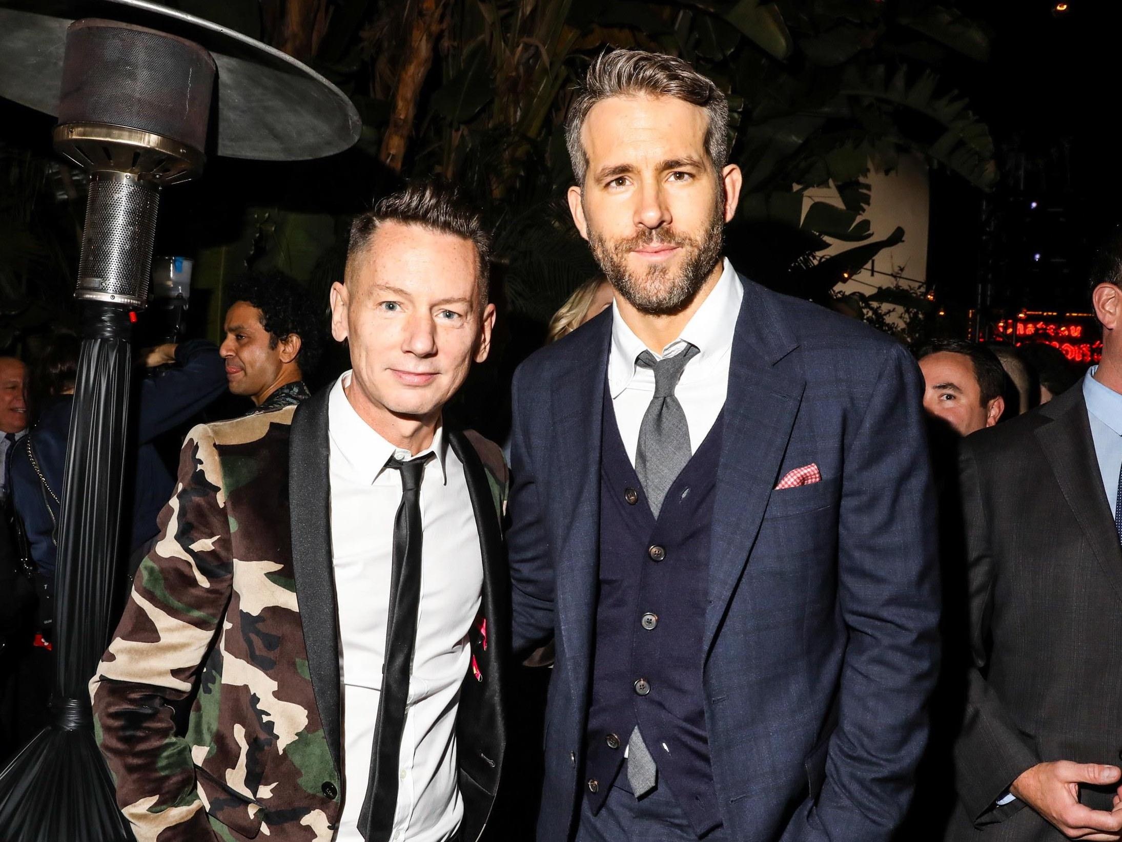 Ben trong tui qua 24.000 USD tang dan sao 'GQ Men Of The Year' co gi? hinh anh