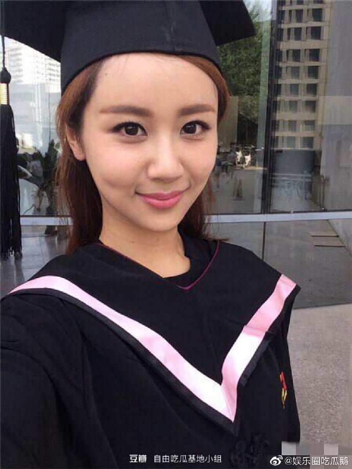 sao hoa ngu mac dong phuc tot nghiep anh 2