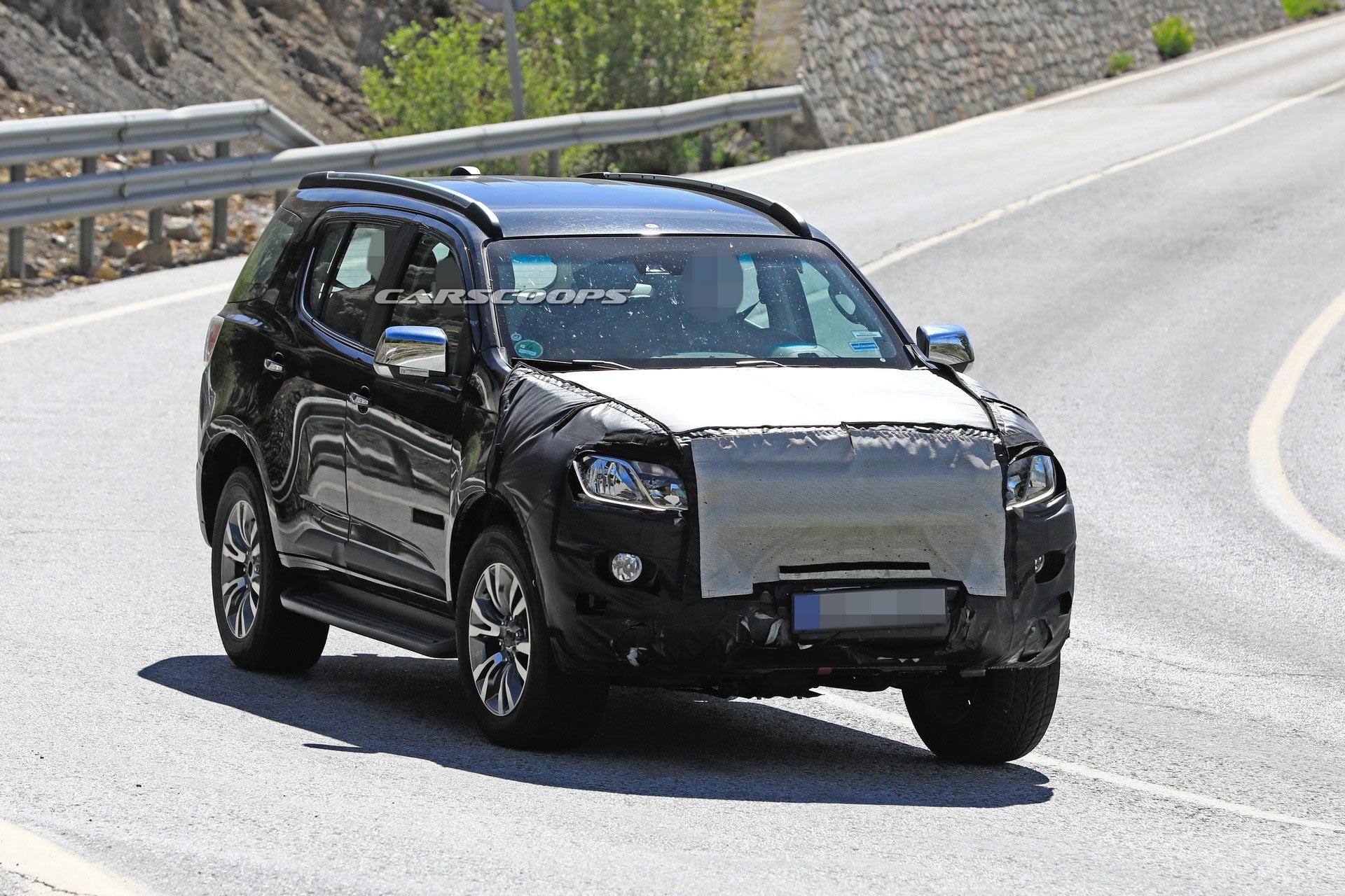 Chevrolet Trailblazer 2021 lo anh chay thu hinh anh