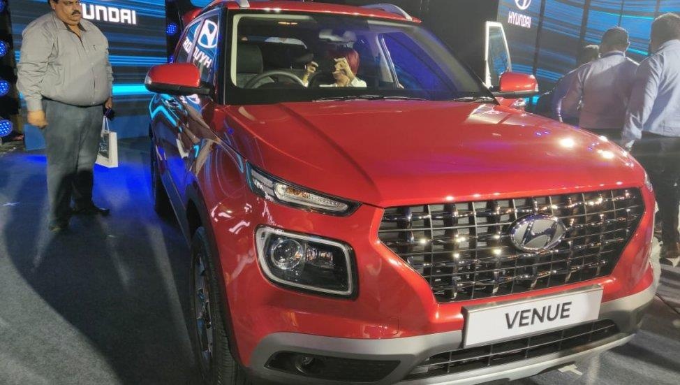 SUV sieu nho Hyundai Venue trinh lang tai An Do anh 6