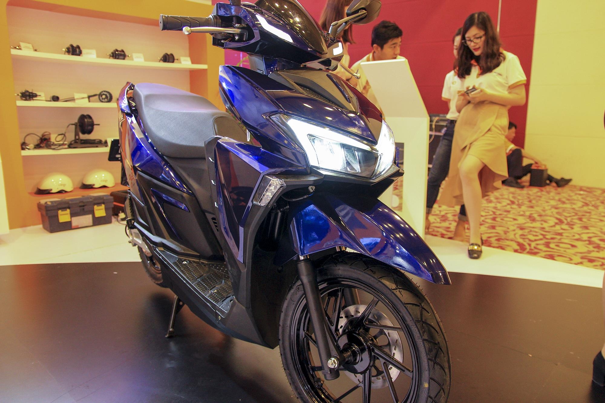 Xe may dien Han Quoc gia 40 trieu dong, canh tranh VinFast Klara hinh anh