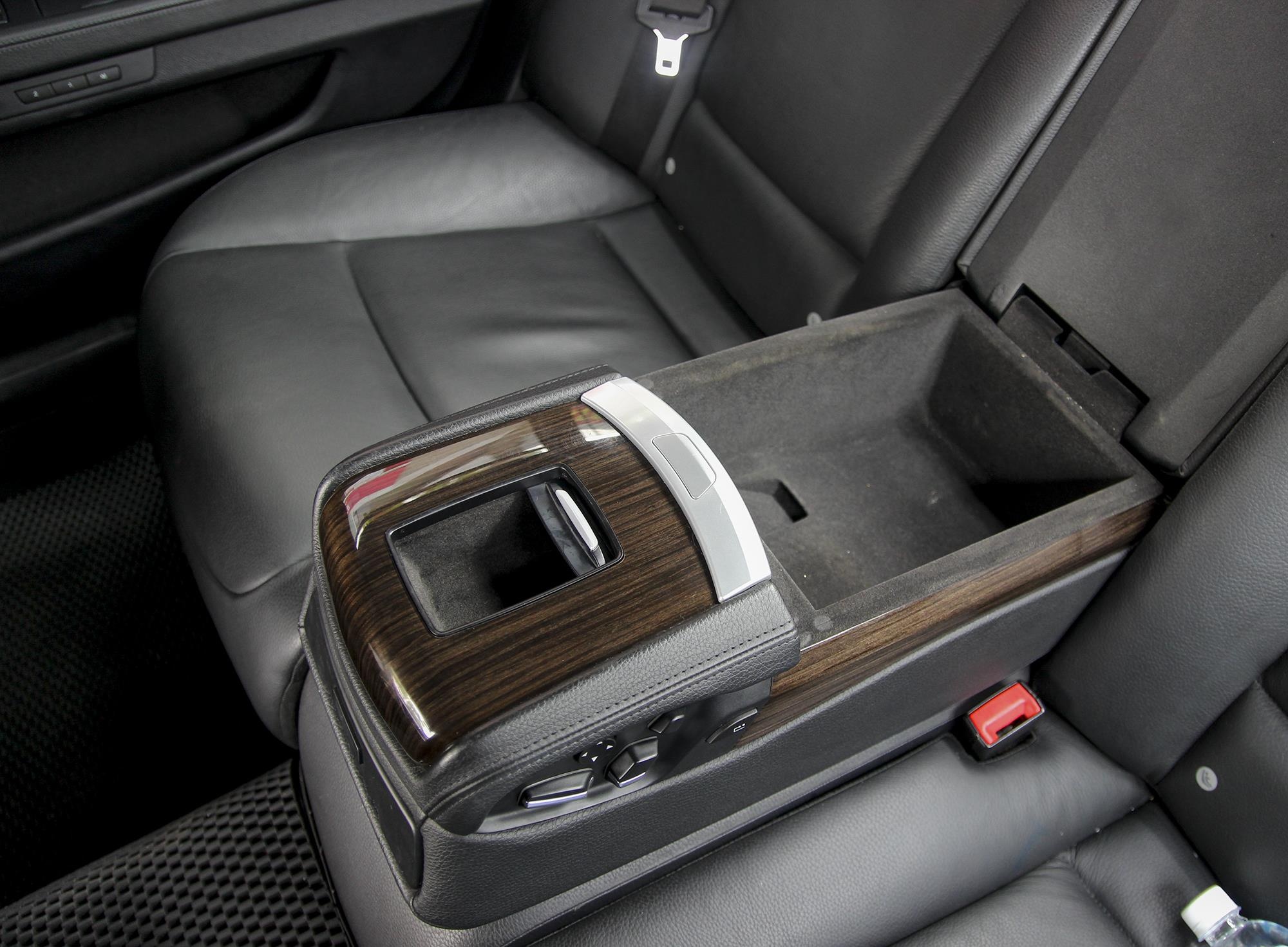 BMW 730Li xe cu gia re anh 8