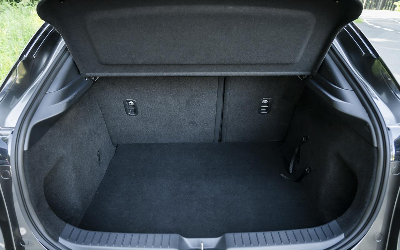 Mazda CX-30 ra mat anh 10