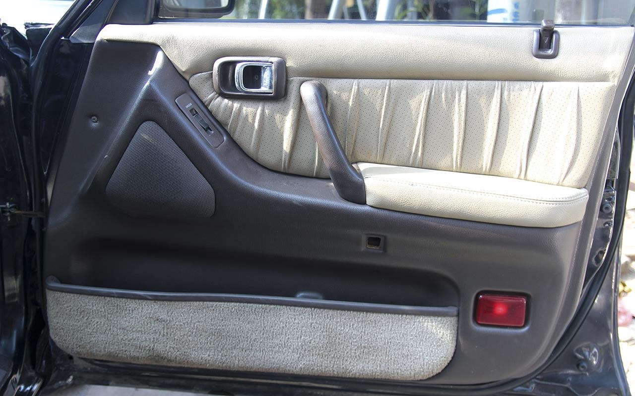 Toyota,  Crown,  xe cu,  thi truong anh 5