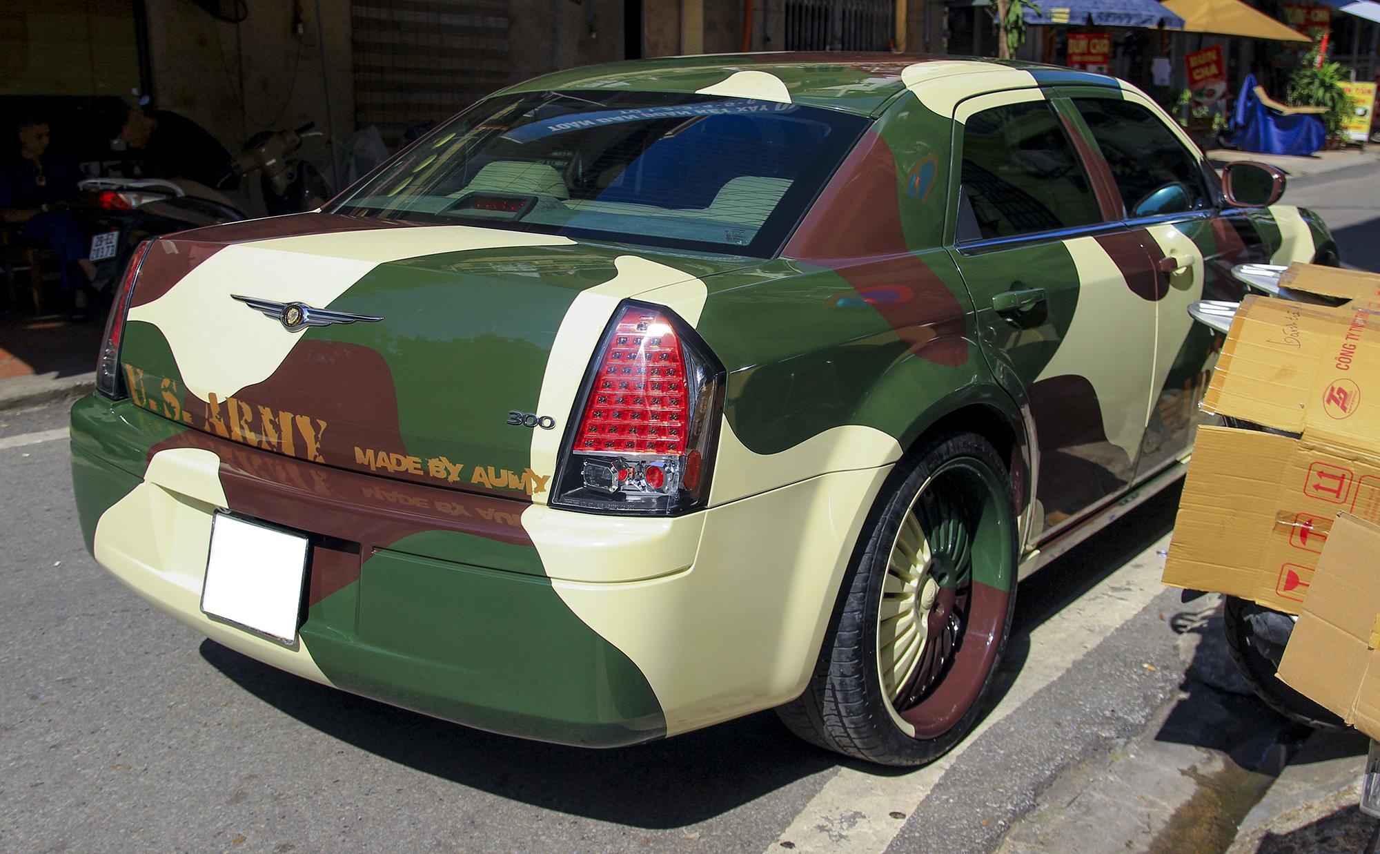 Chrysler 300C,  xe cu,  thi truong,  dong co xang 2.7 lit anh 5