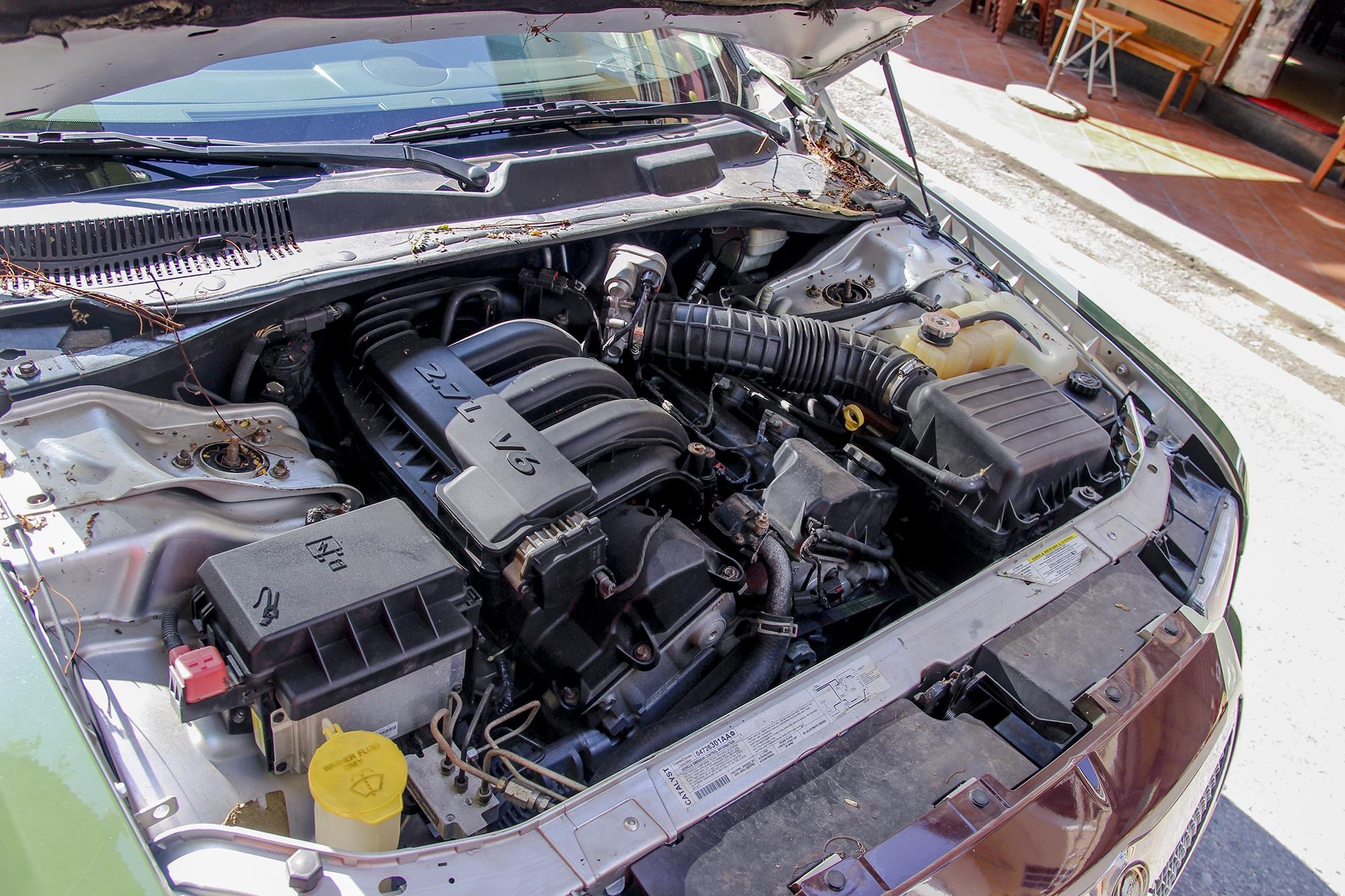 Chrysler 300C,  xe cu,  thi truong,  dong co xang 2.7 lit anh 6