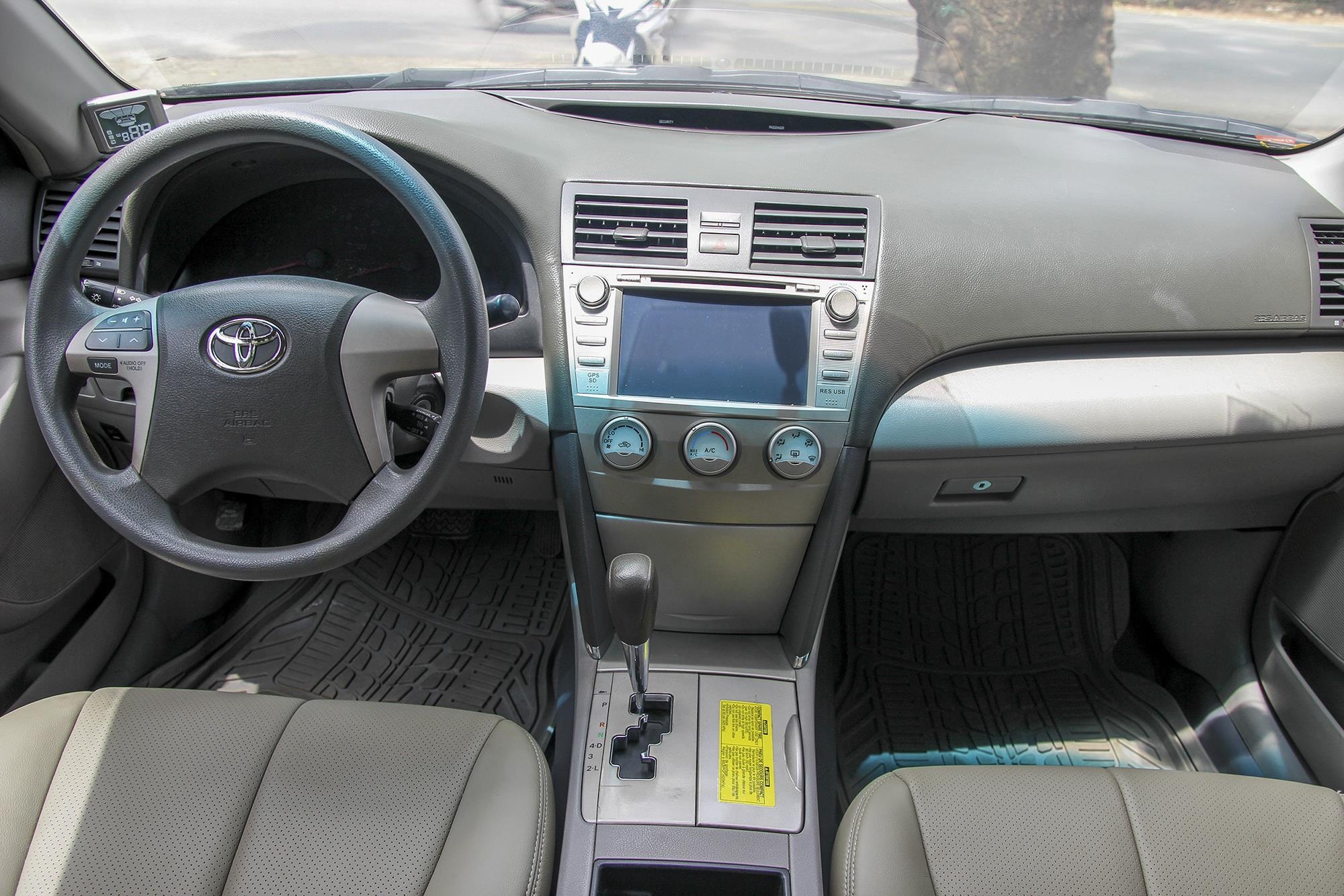 Toyota,  Camry,  xe cu,  thi truong anh 5