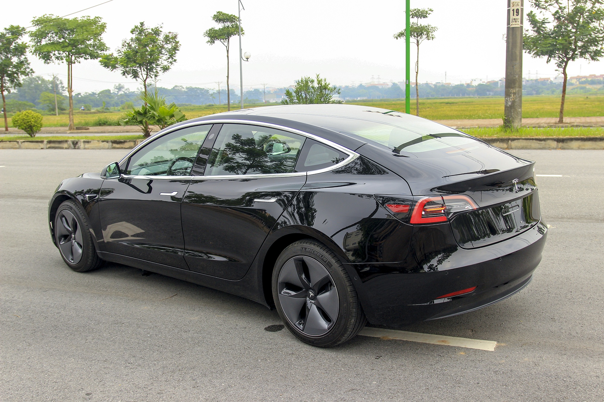 Tesla, Model 3, xe điện ảnh 5 Tesla, Model 3, xe dien anh 5