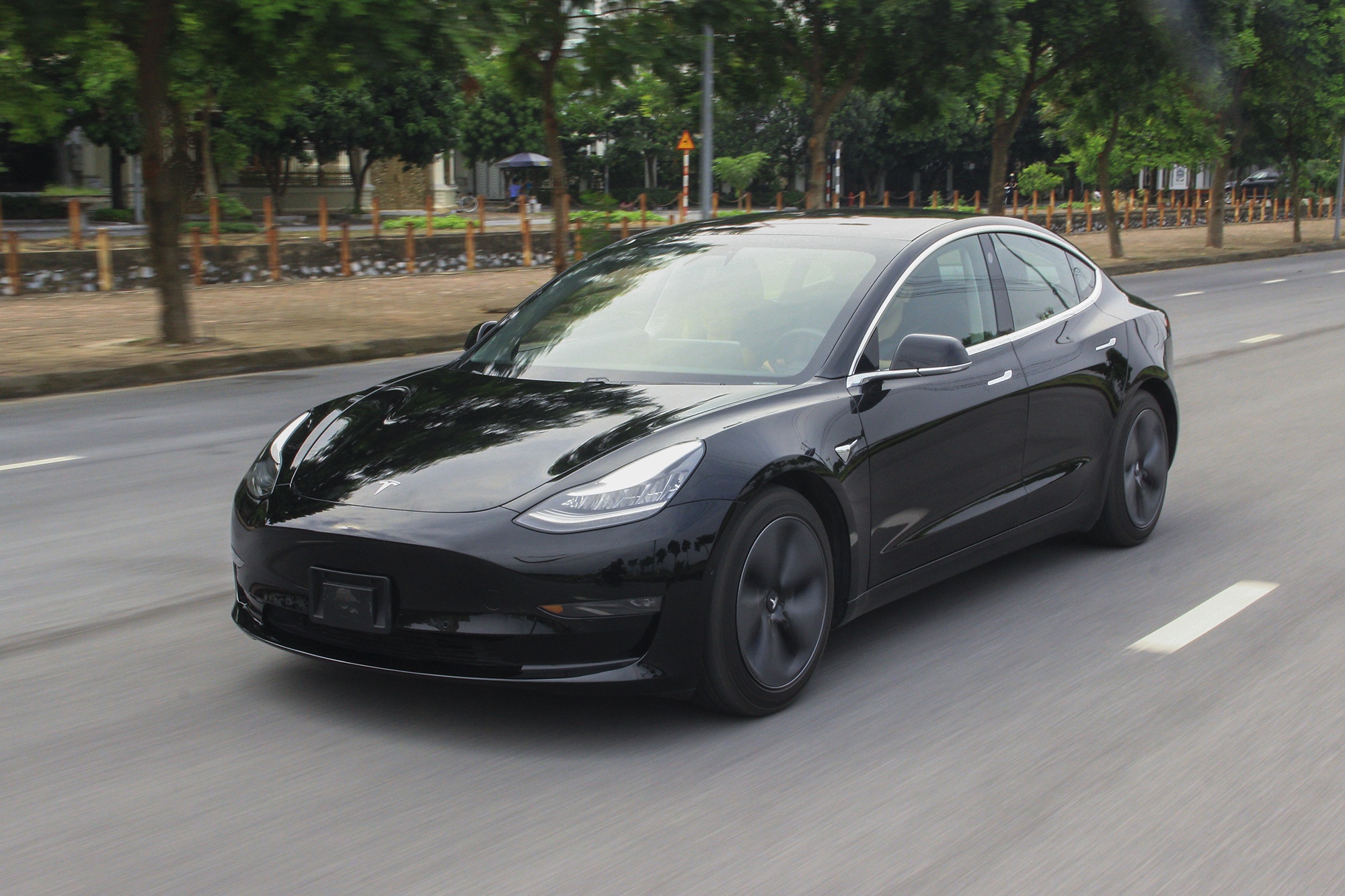 Tesla, Model 3, xe điện ảnh 18 Tesla, Model 3, xe dien anh 18