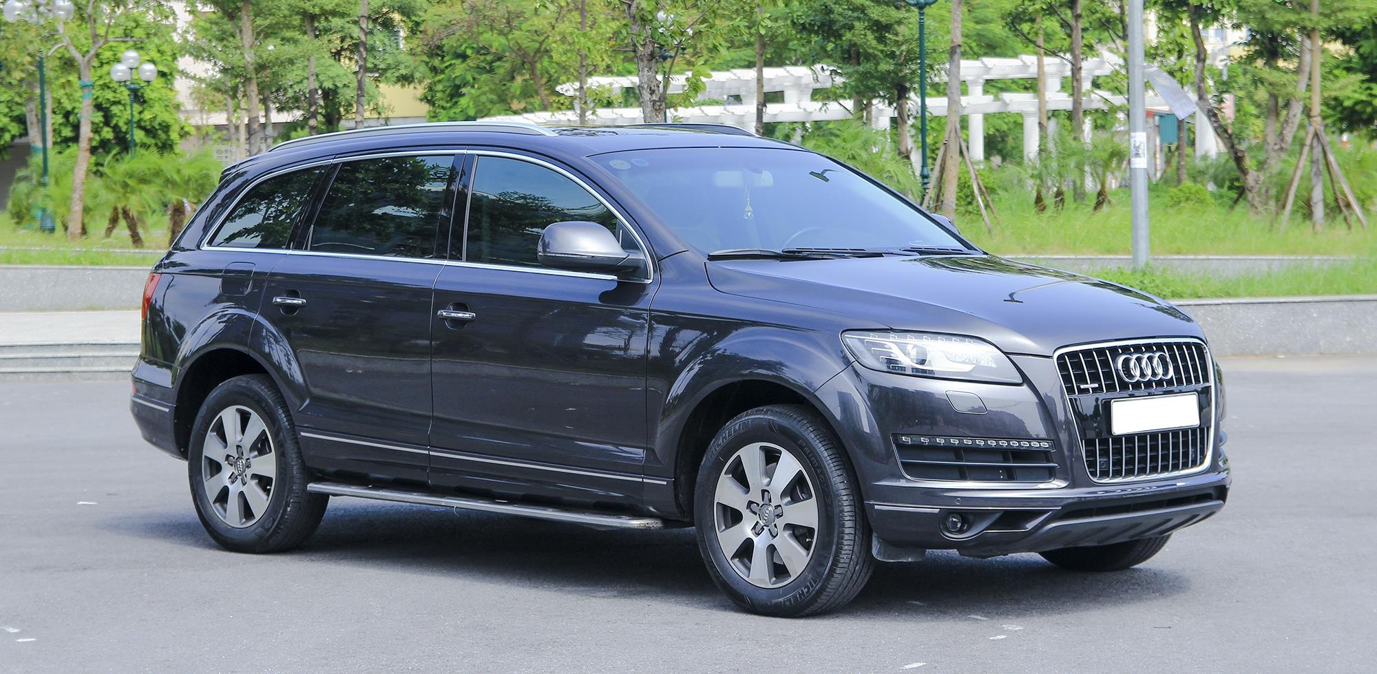 Audi Q7 10 nam tuoi, gia tuong duong Honda CR-V hinh anh