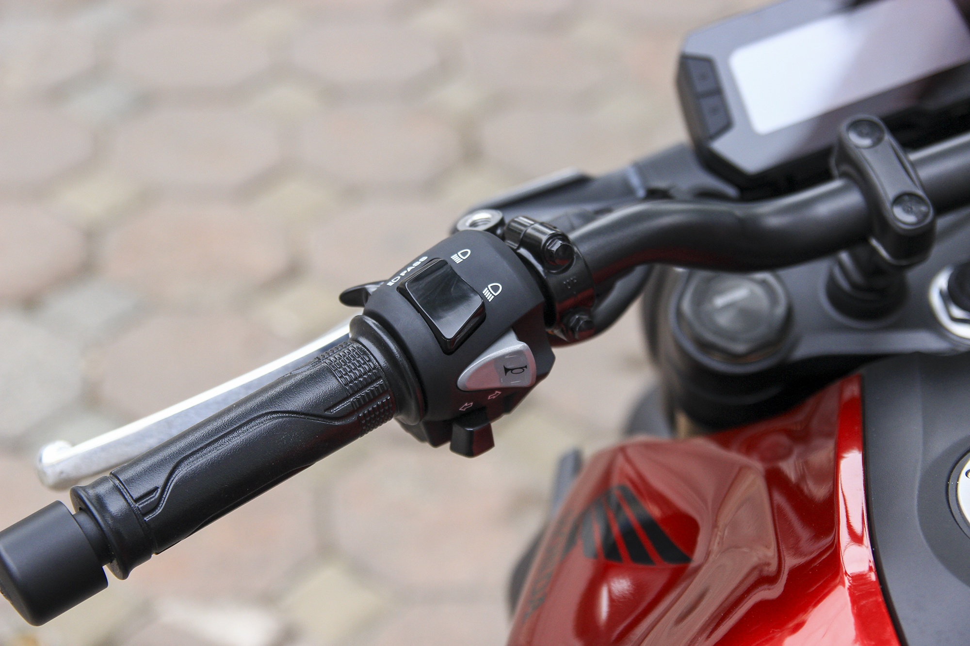 Honda,  CB300R,  dai ly,  xe nake bike anh 9