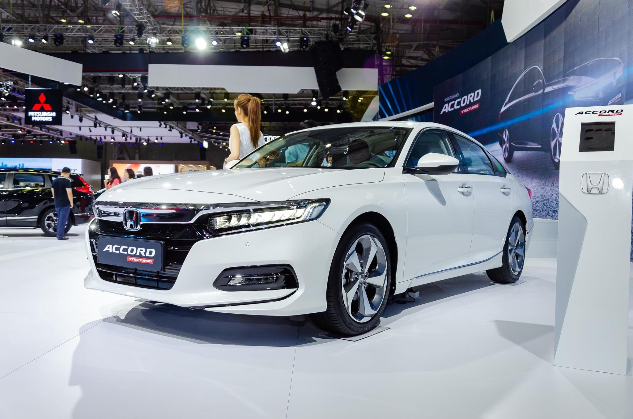 Honda Accord 2019 da co xe giao ngay o Viet Nam hinh anh