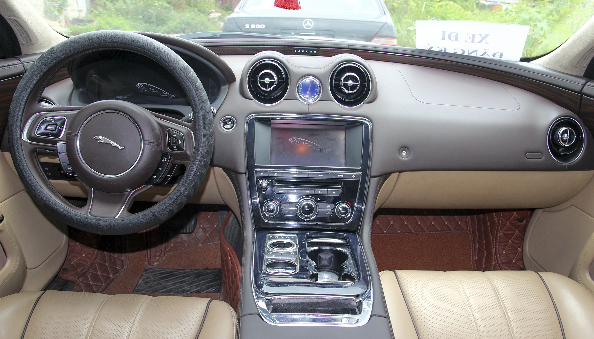 Jaguar,  XJL,  sedan hang sang,  xe cu anh 7