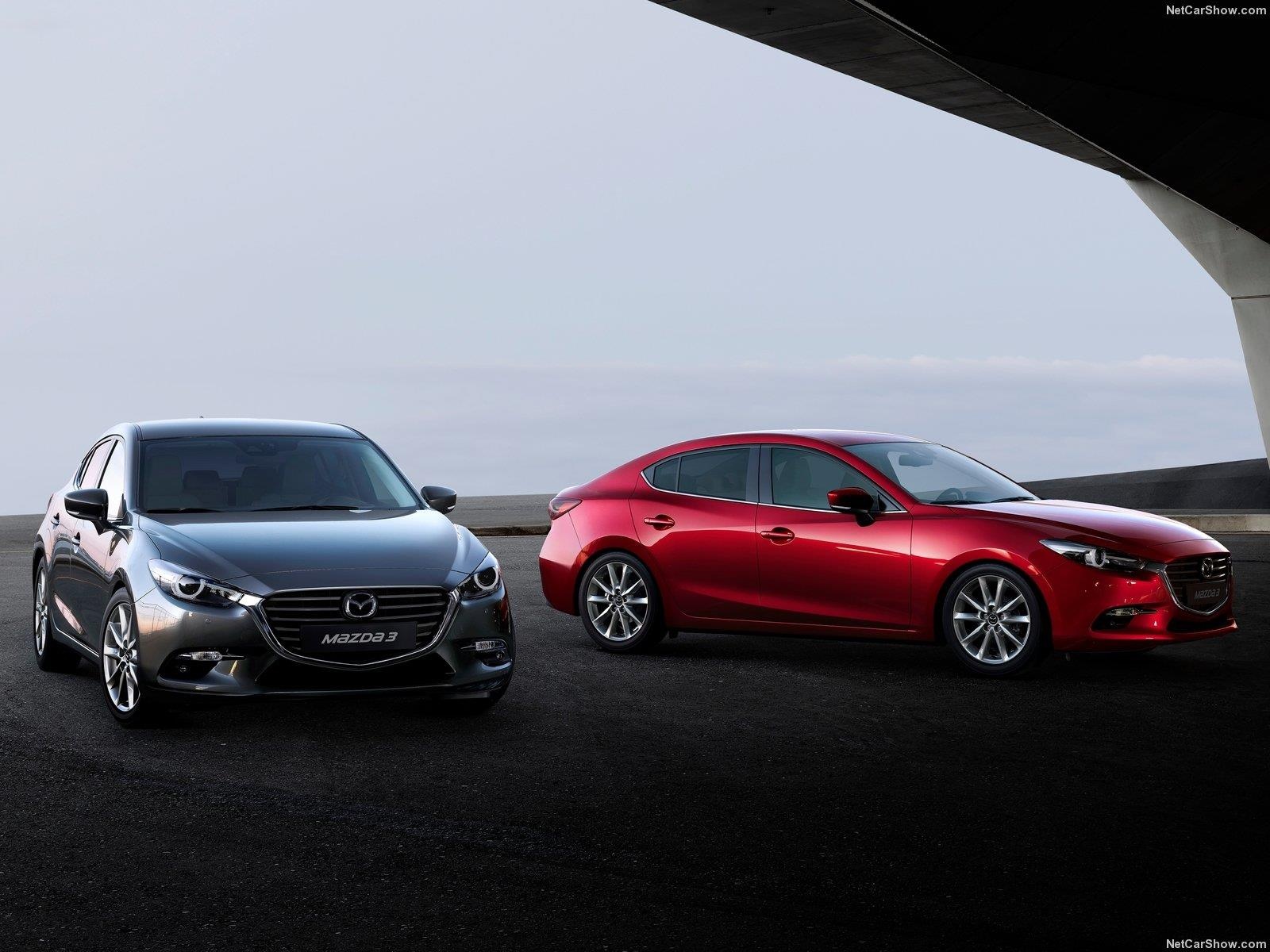 Mazda 3 2018 se ban song song voi phien ban moi hinh anh