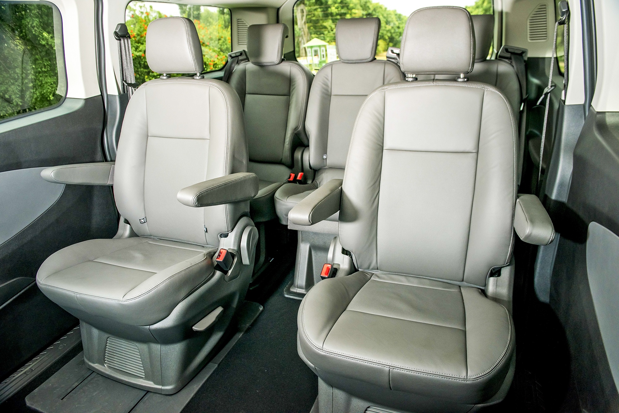 mua xe MPV ở Việt Nam ảnh 3 mua xe MPV o Viet Nam anh 3