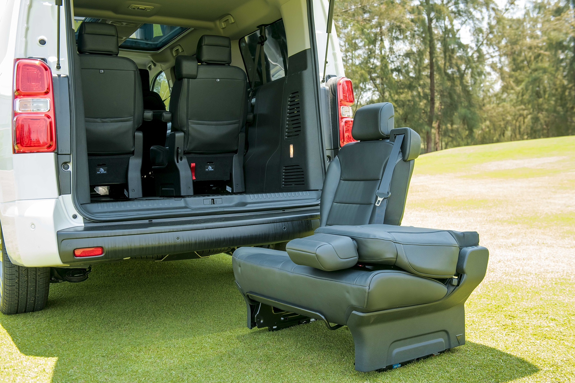 mua xe MPV ở Việt Nam ảnh 14 mua xe MPV o Viet Nam anh 14