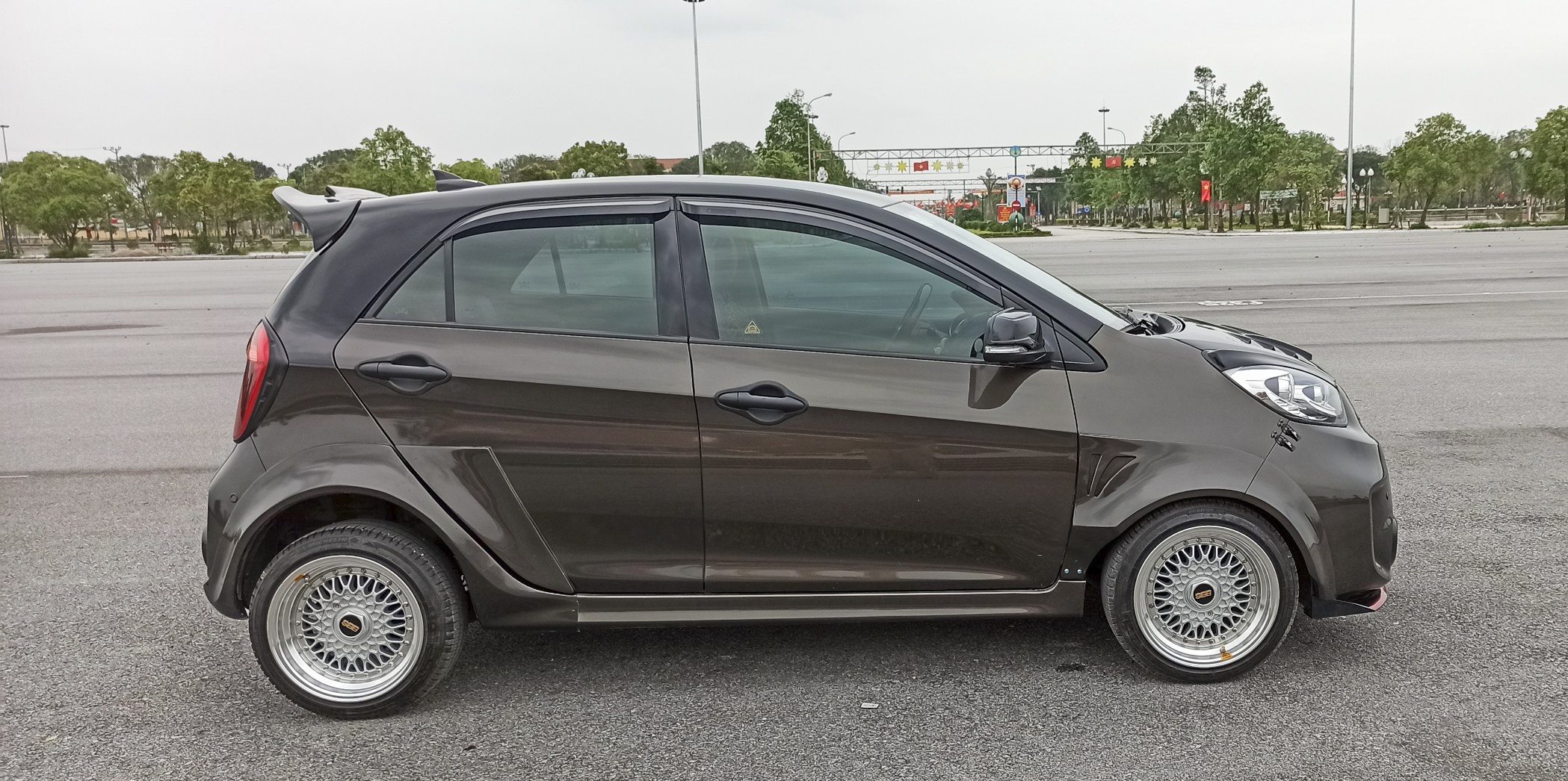 Morning,  xe co nho,  vanh,  lop anh 4