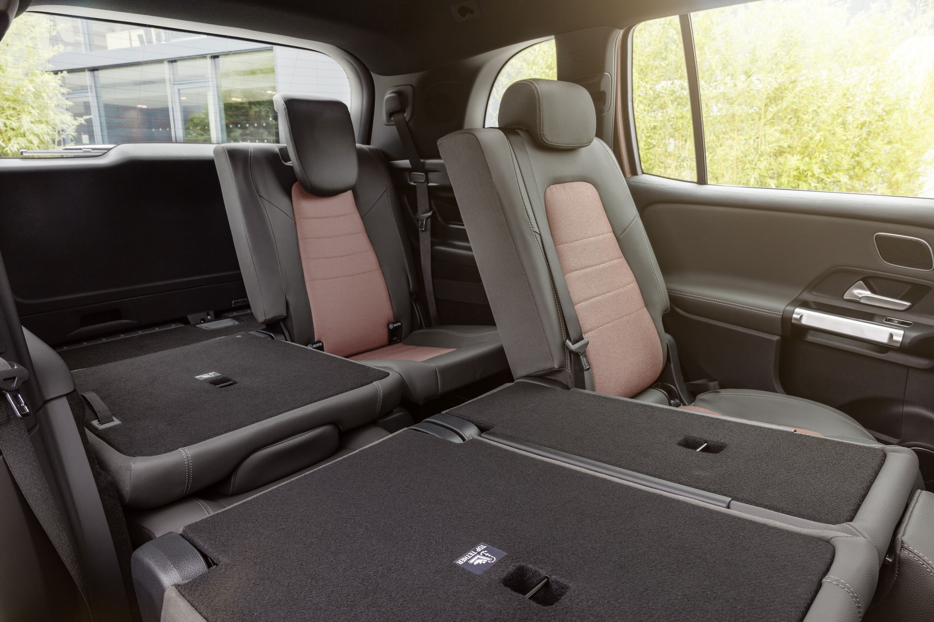 Mercedes-Benz,  EQB,  xe điện ảnh 7 Mercedes-Benz,  EQB,  xe dien anh 7