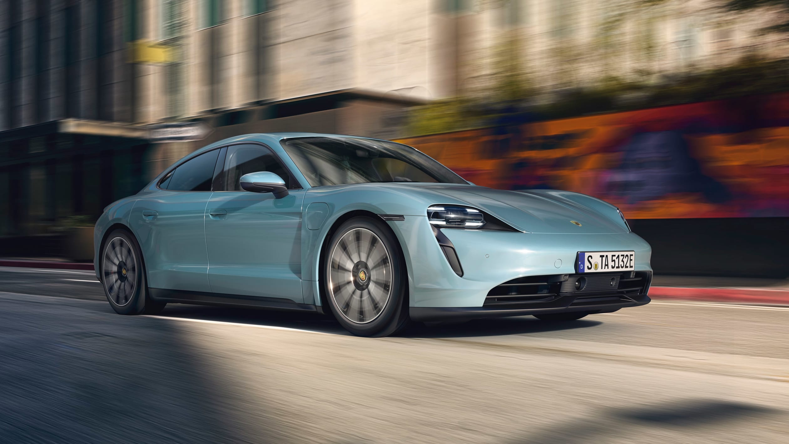 Porsche,  Taycan,  truot tuyet anh 8