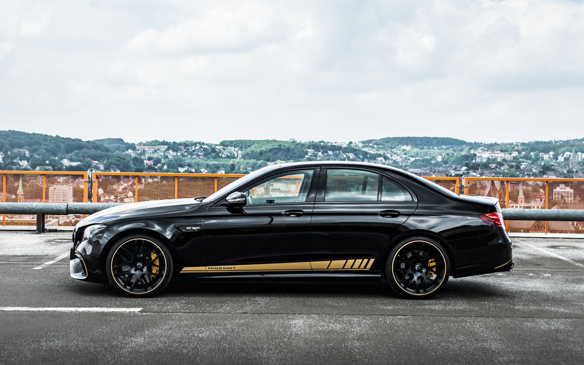 Mercedes-AMG,  E63 S,  Manhart anh 6