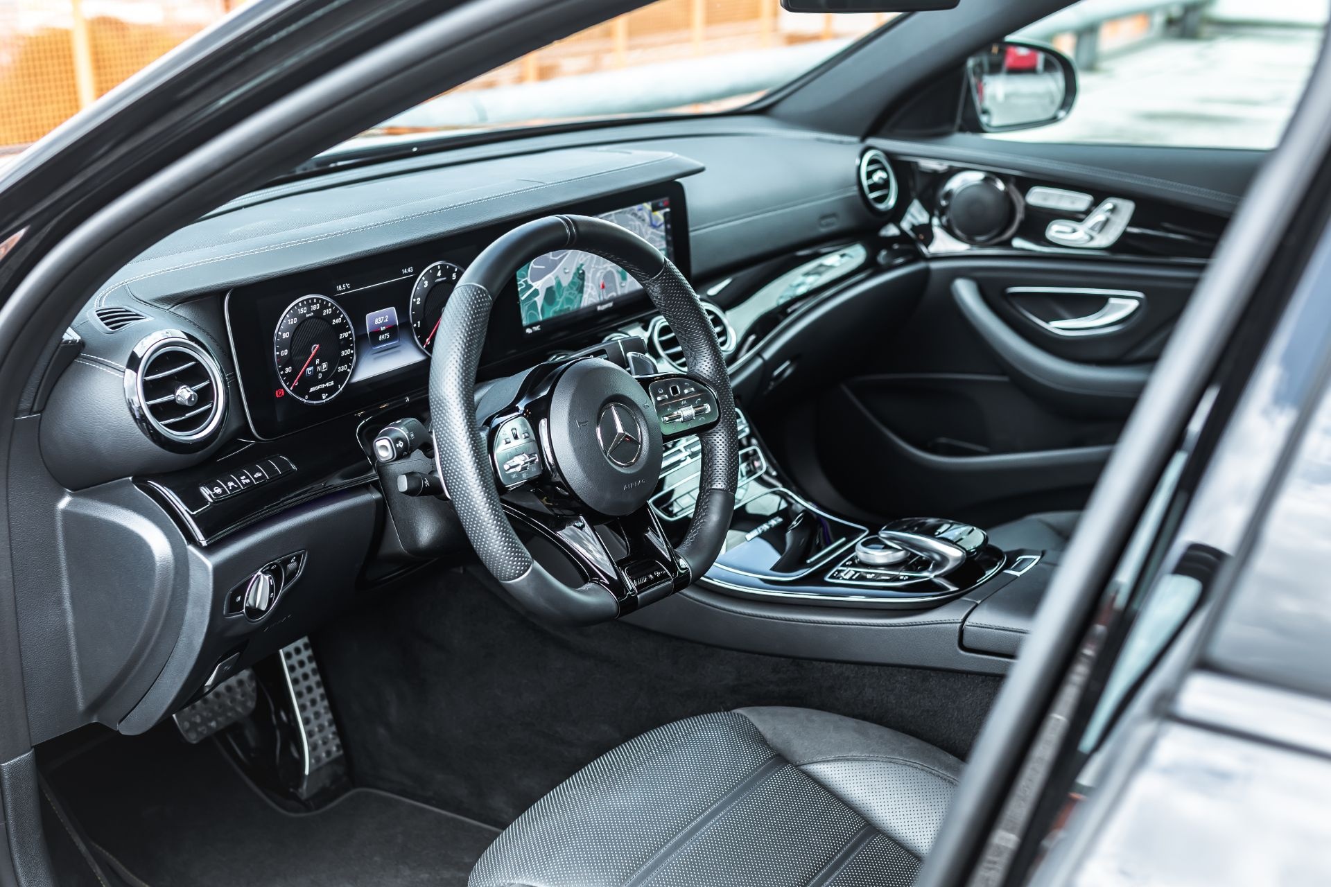 Mercedes-AMG,  E63 S,  Manhart anh 10