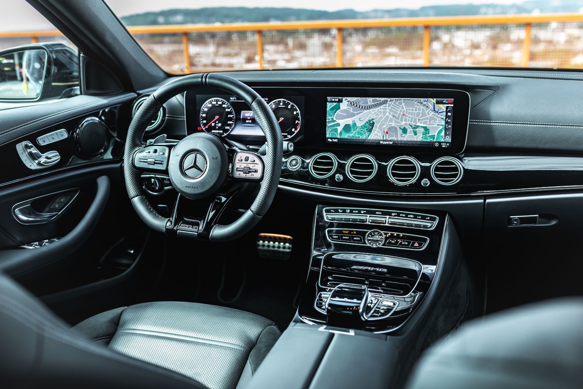 Mercedes-AMG,  E63 S,  Manhart anh 9