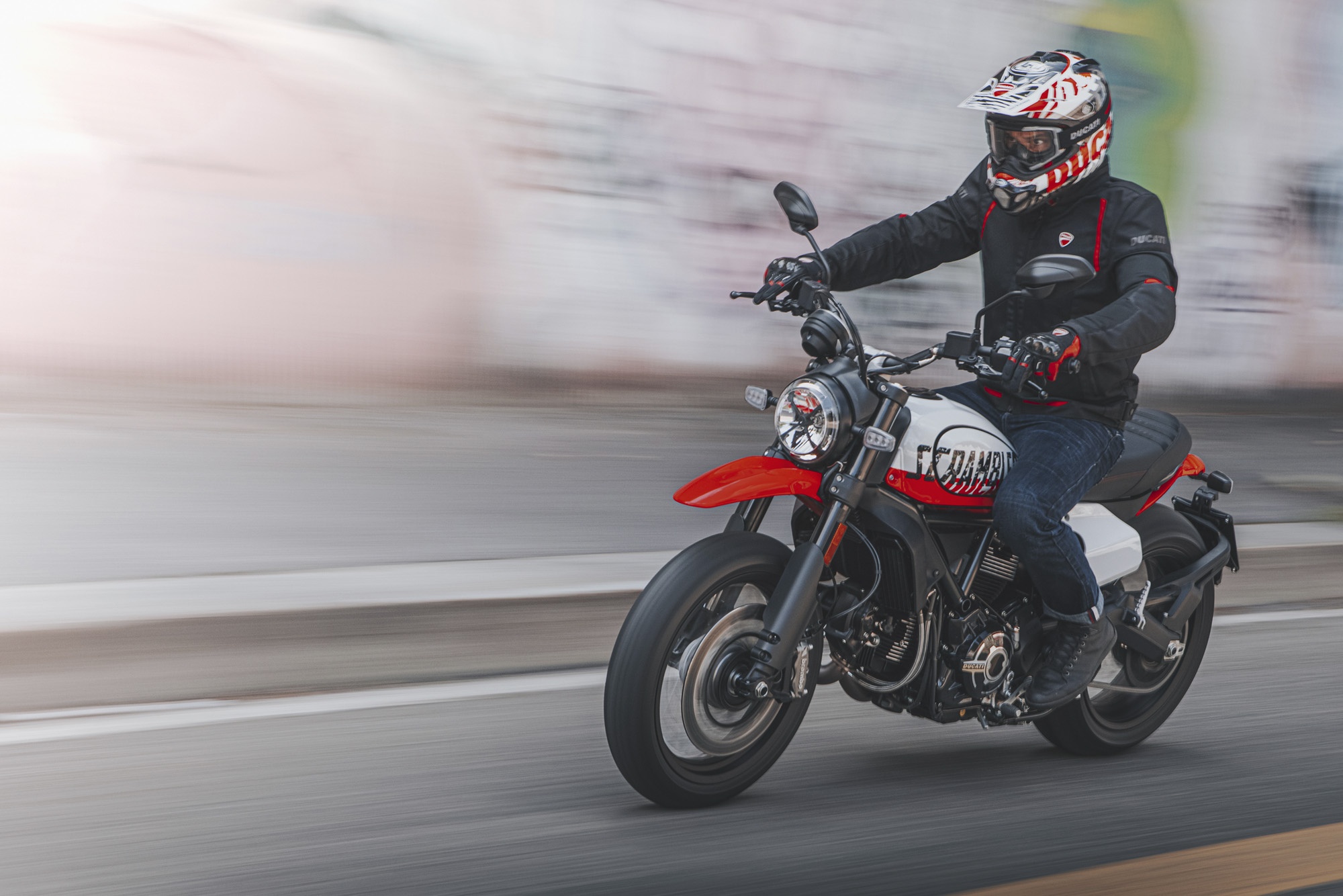 Ducati,  Scrambler,  Urban Motard ảnh 2 Ducati,  Scrambler,  Urban Motard anh 2