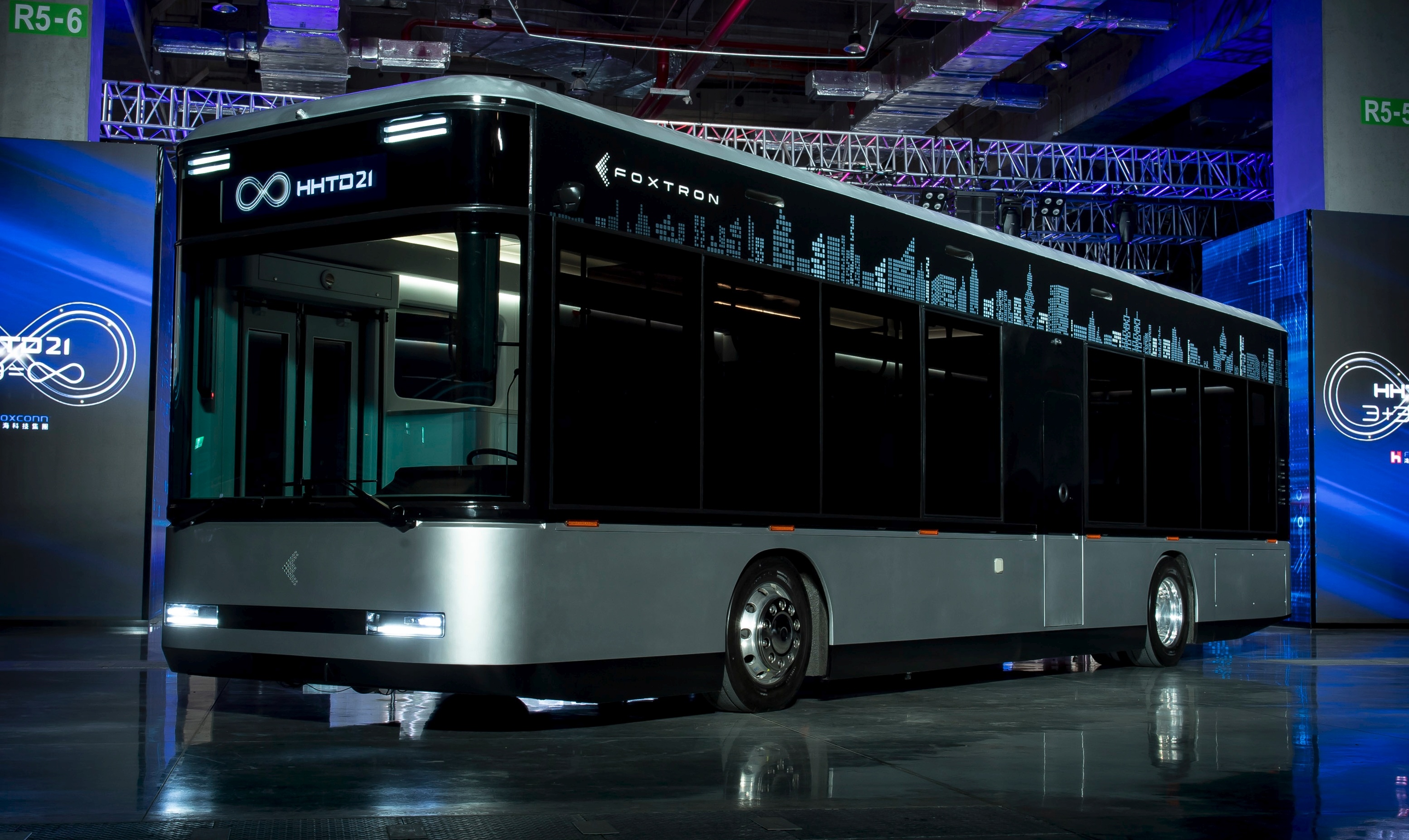 Foxconn,  xe dien,  Model C,  Model T,  Model E anh 3