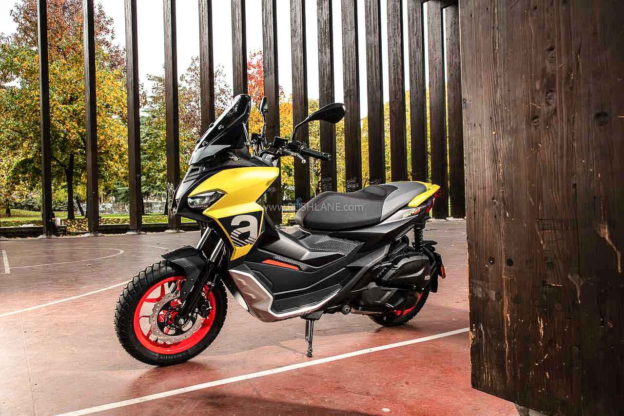 Aprilia ra mat xe tay ga dia hinh SR GT 200 canh tranh voi Honda ADV hinh anh