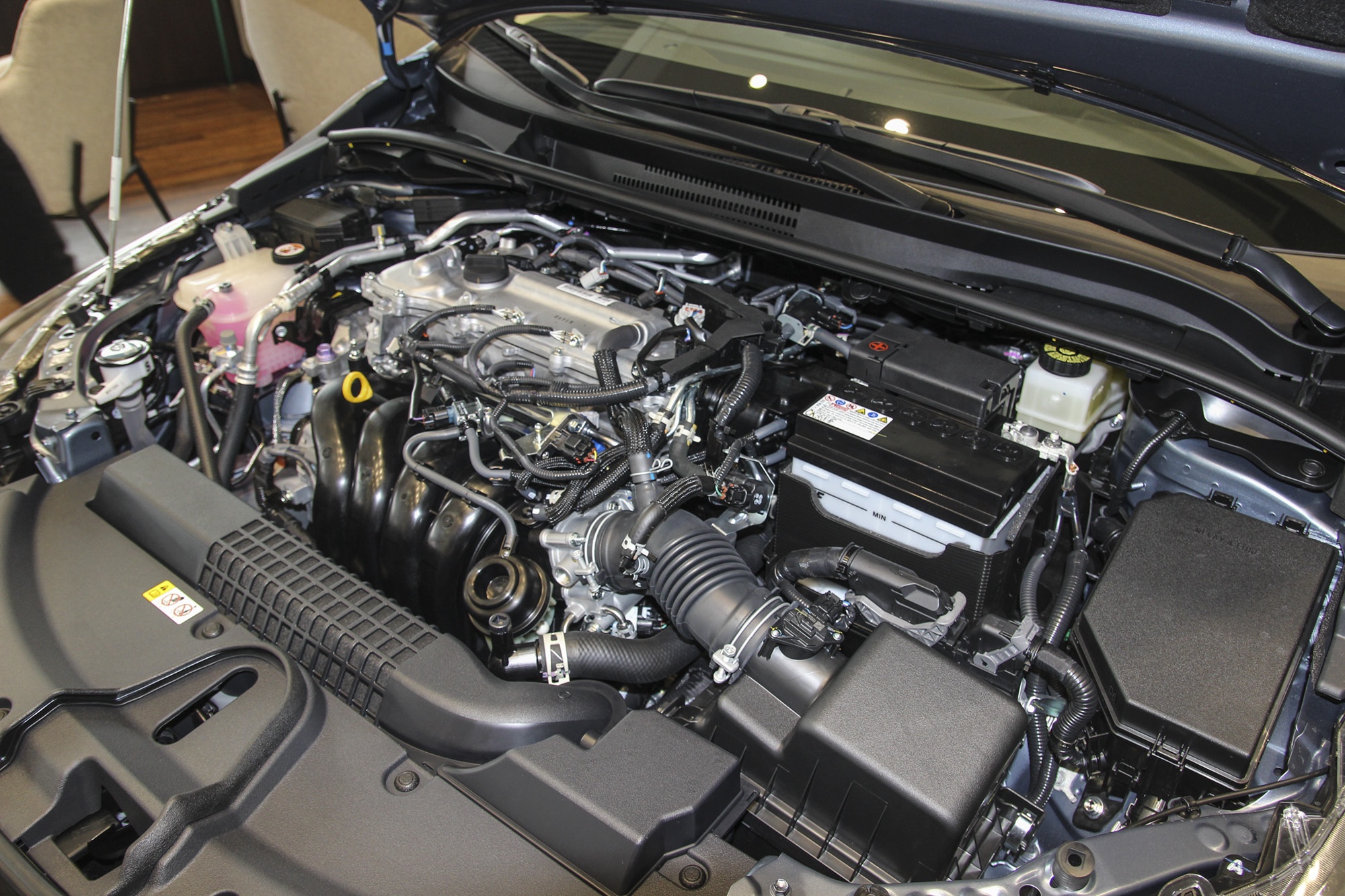 Toyota,  Corolla Altis anh 14