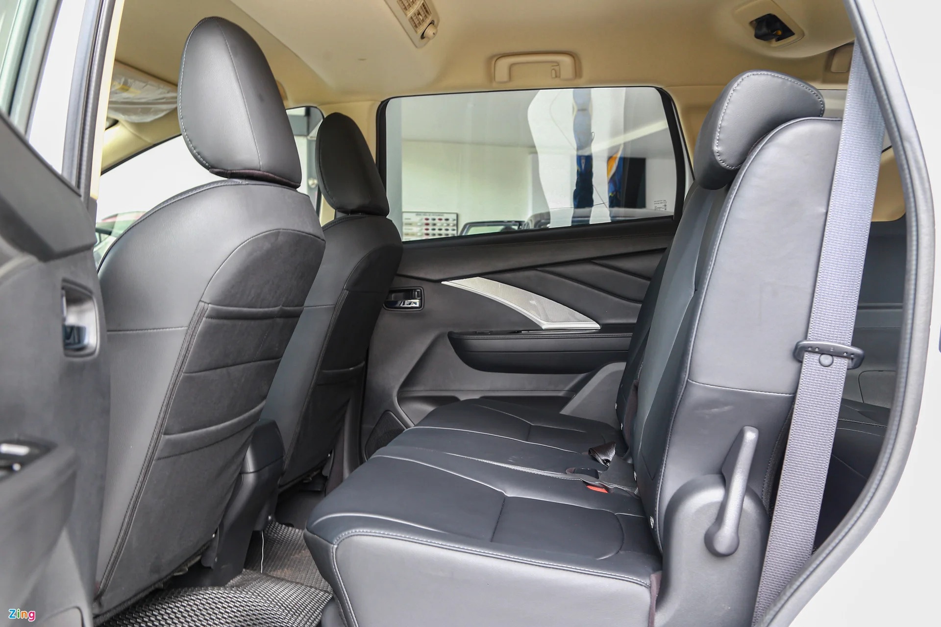 Toyota,  Avanza Premio,  Mitsubishi,  Xpander anh 8