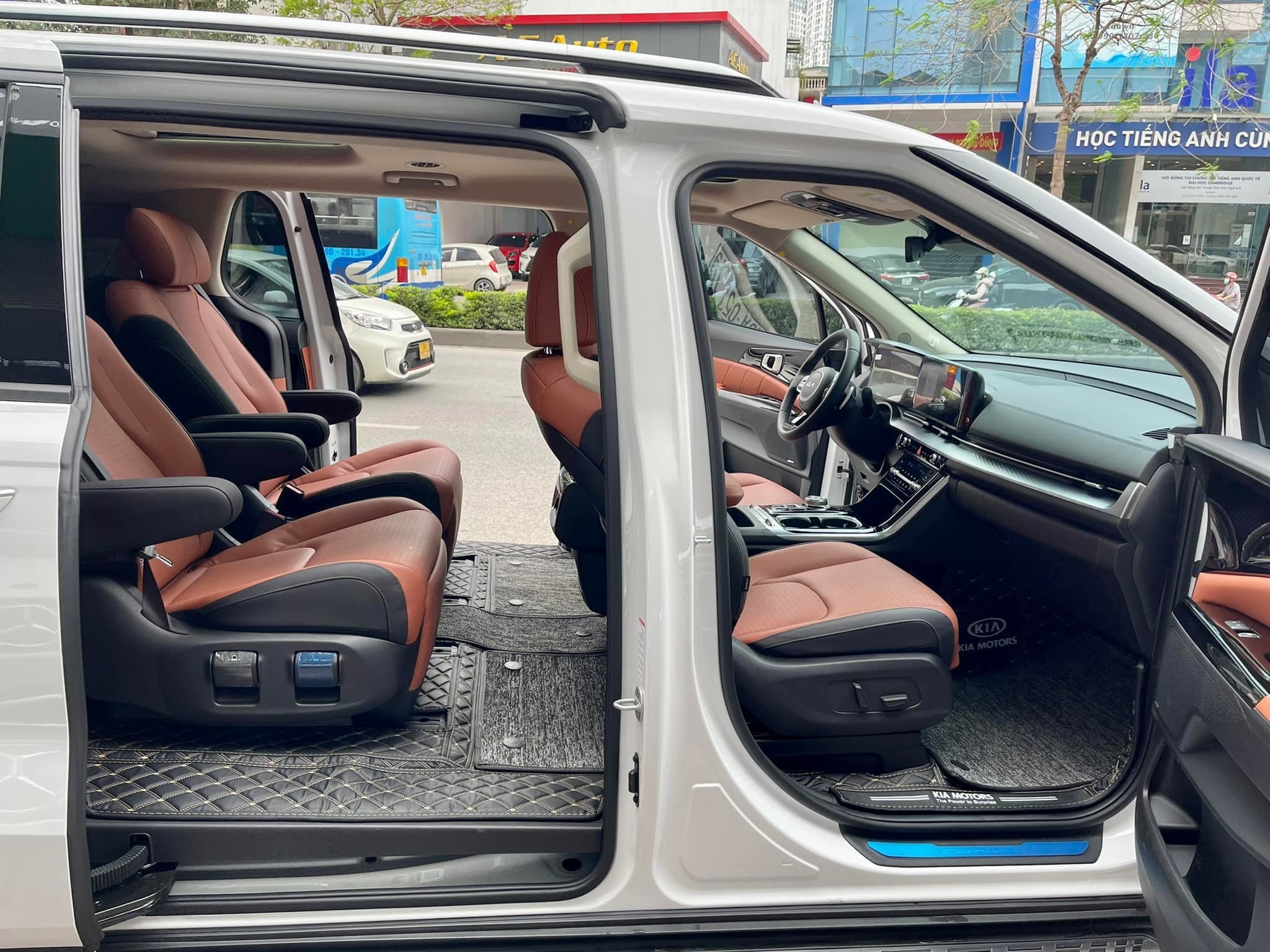 Kia,  Carnival,  Sedona ảnh 4 Kia,  Carnival,  Sedona anh 4