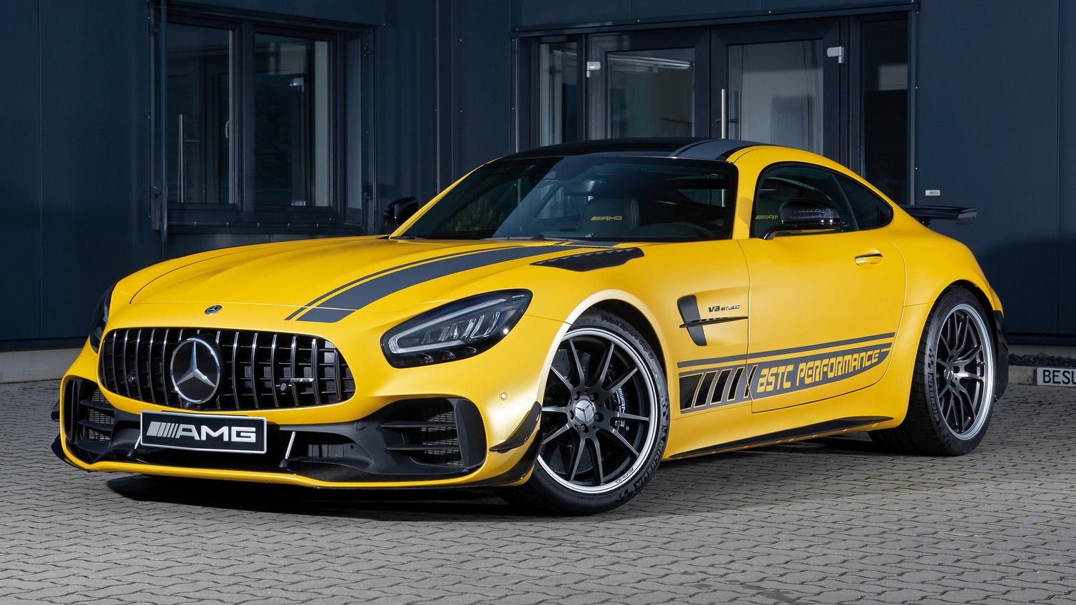 Ban do Mercedes-AMG GT R manh gan 900 ma luc hinh anh