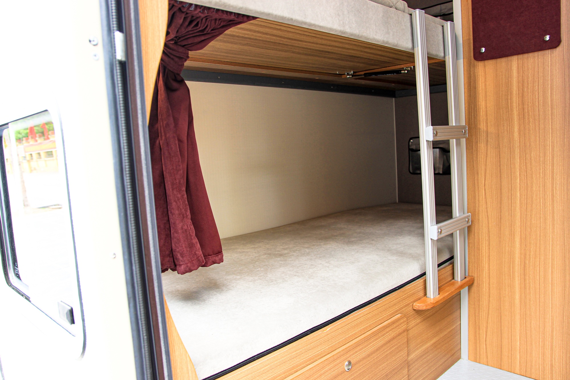 xe cam trai,  oto,  xe suv anh 16