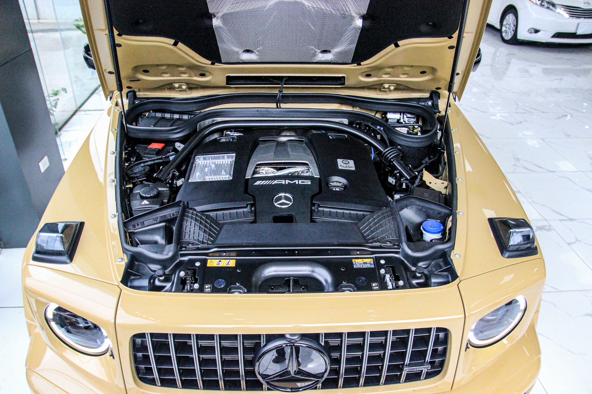 Mercedes-AMG,  AMG,  G63,  SUV dia hinh,  mau vang cat anh 9