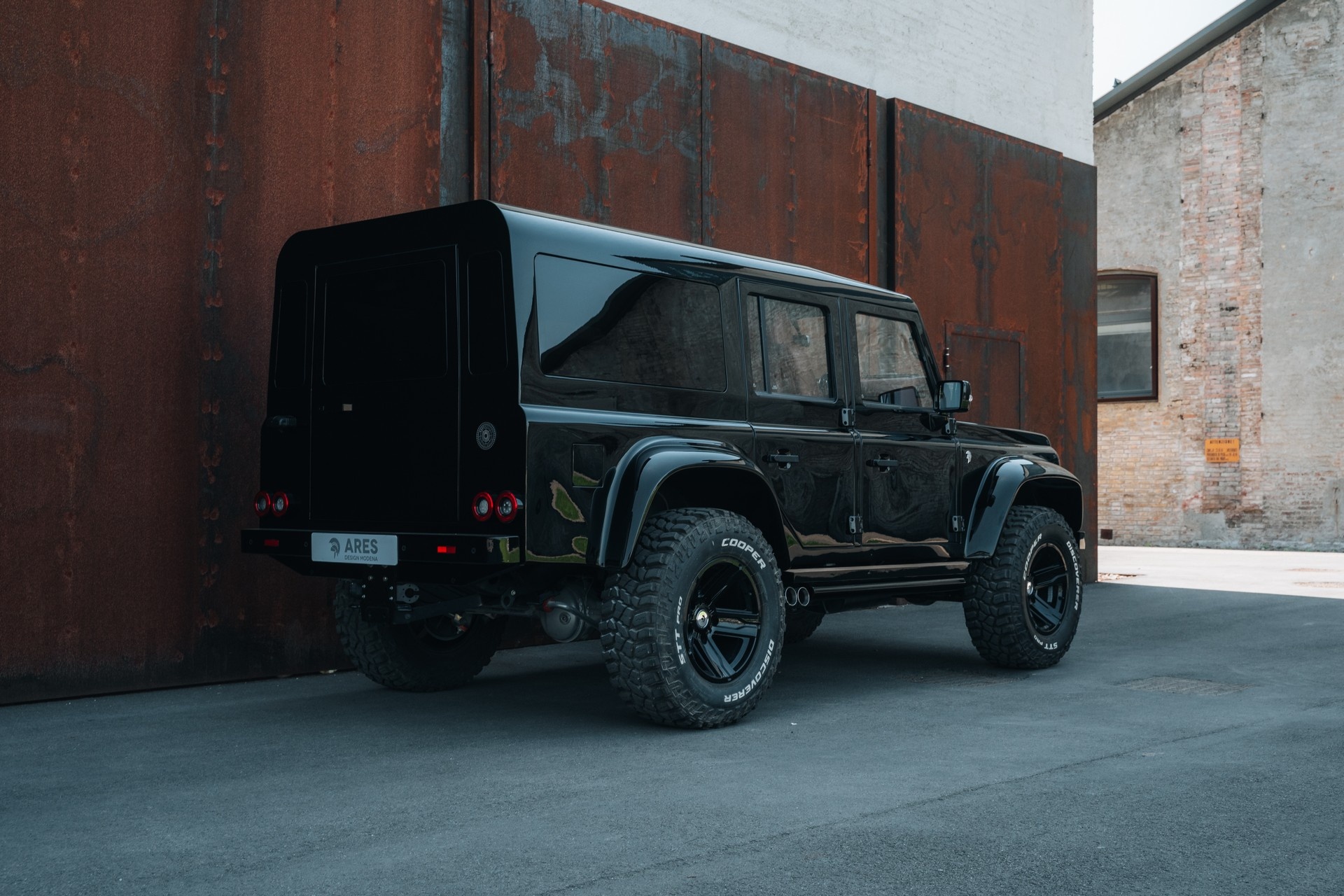 Land Rover,  Defender,  Ares Design anh 3