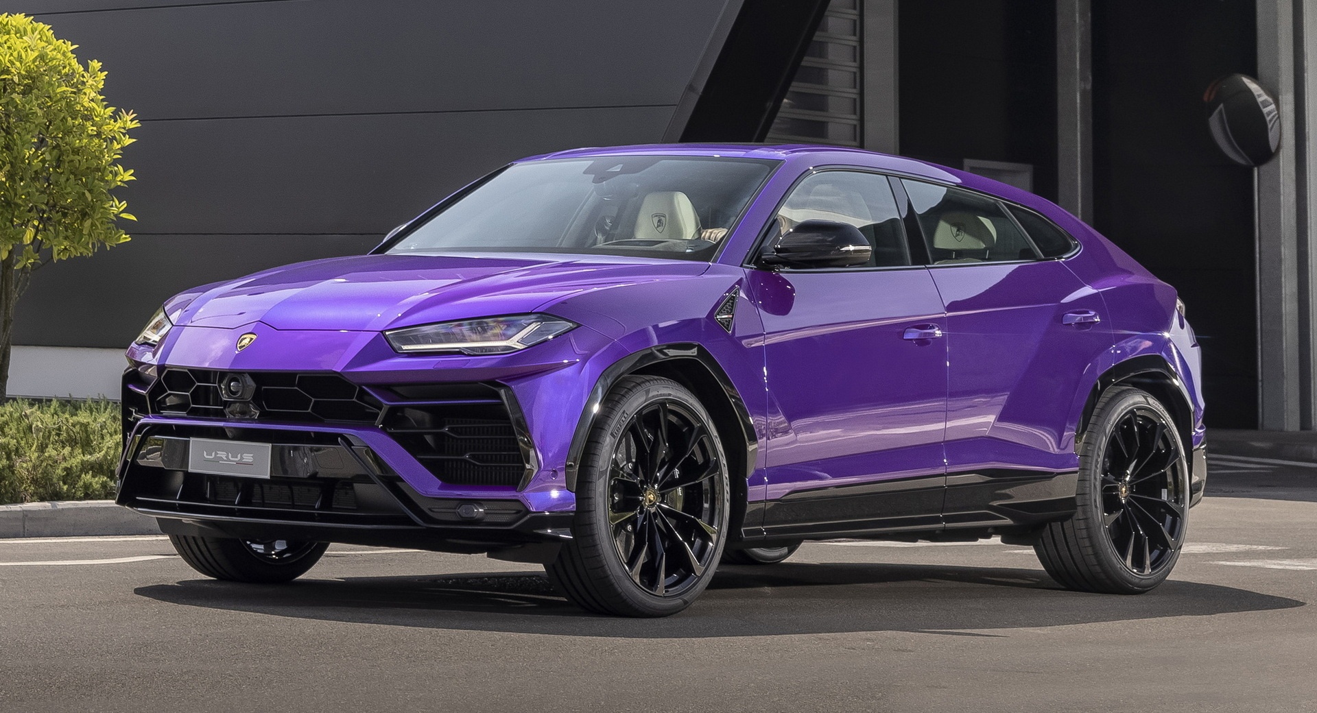 Chiec Lamborghini Urus thu 20.000 toi tay khach hang hinh anh