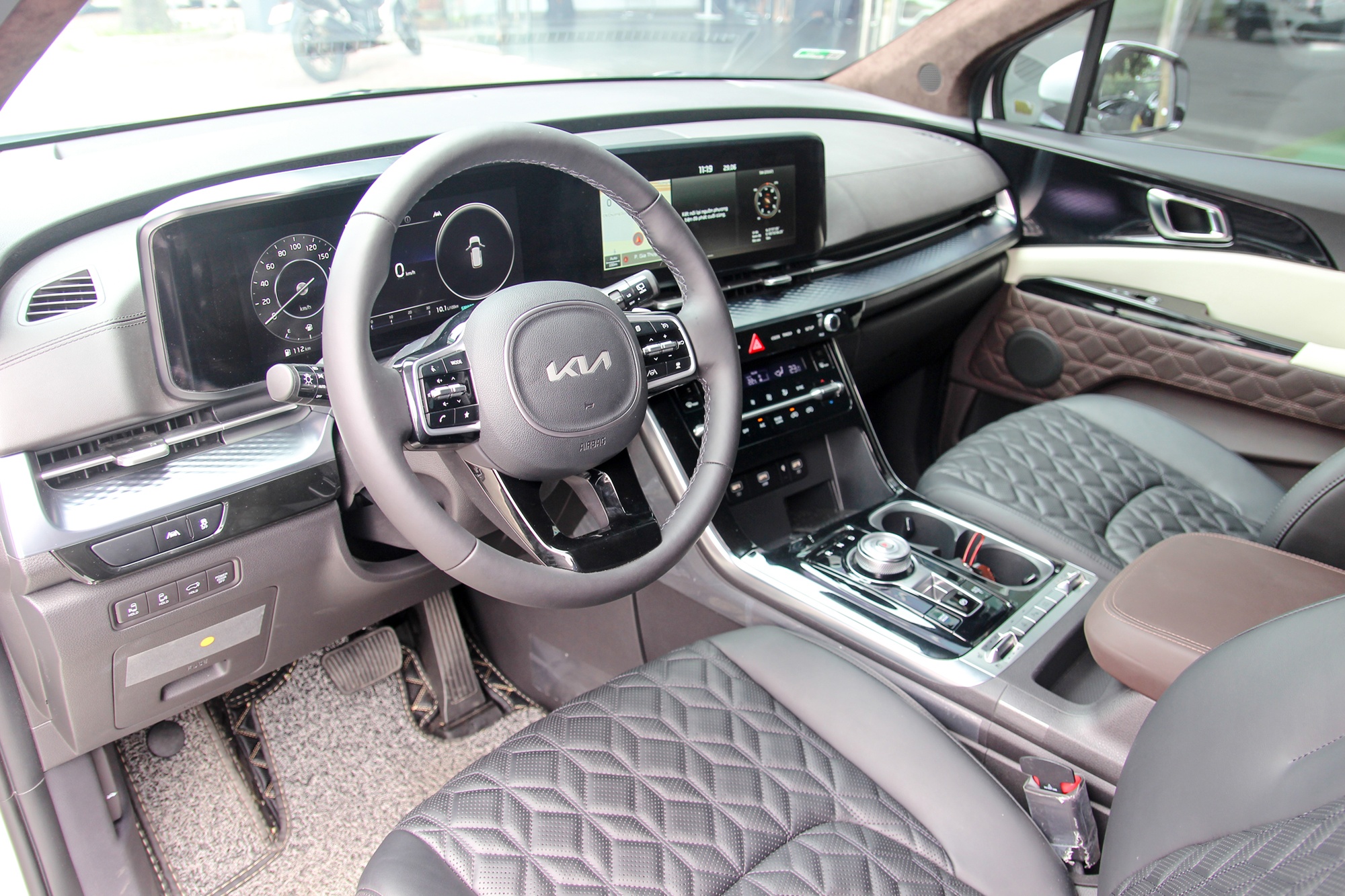Kia,  Carnival Royal,  xe MPV,  xe 7 chỗ ảnh 3 Kia,  Carnival Royal,  xe MPV,  xe 7 cho anh 3