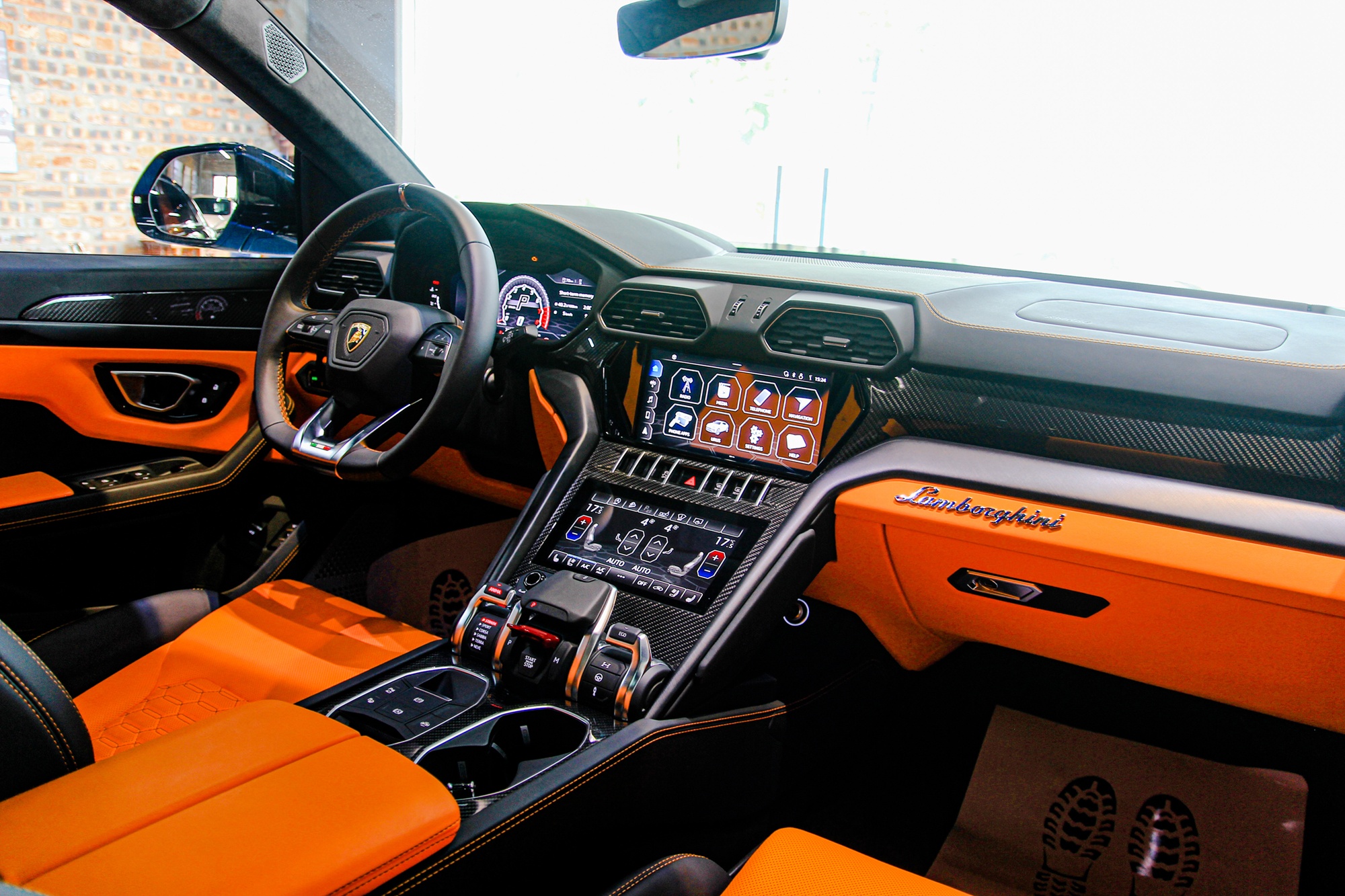 Lamborghini, Urus ảnh 10 Lamborghini, Urus anh 10