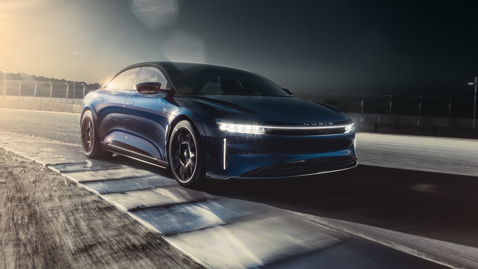 Lucid,  Air Sapphire, anh 4