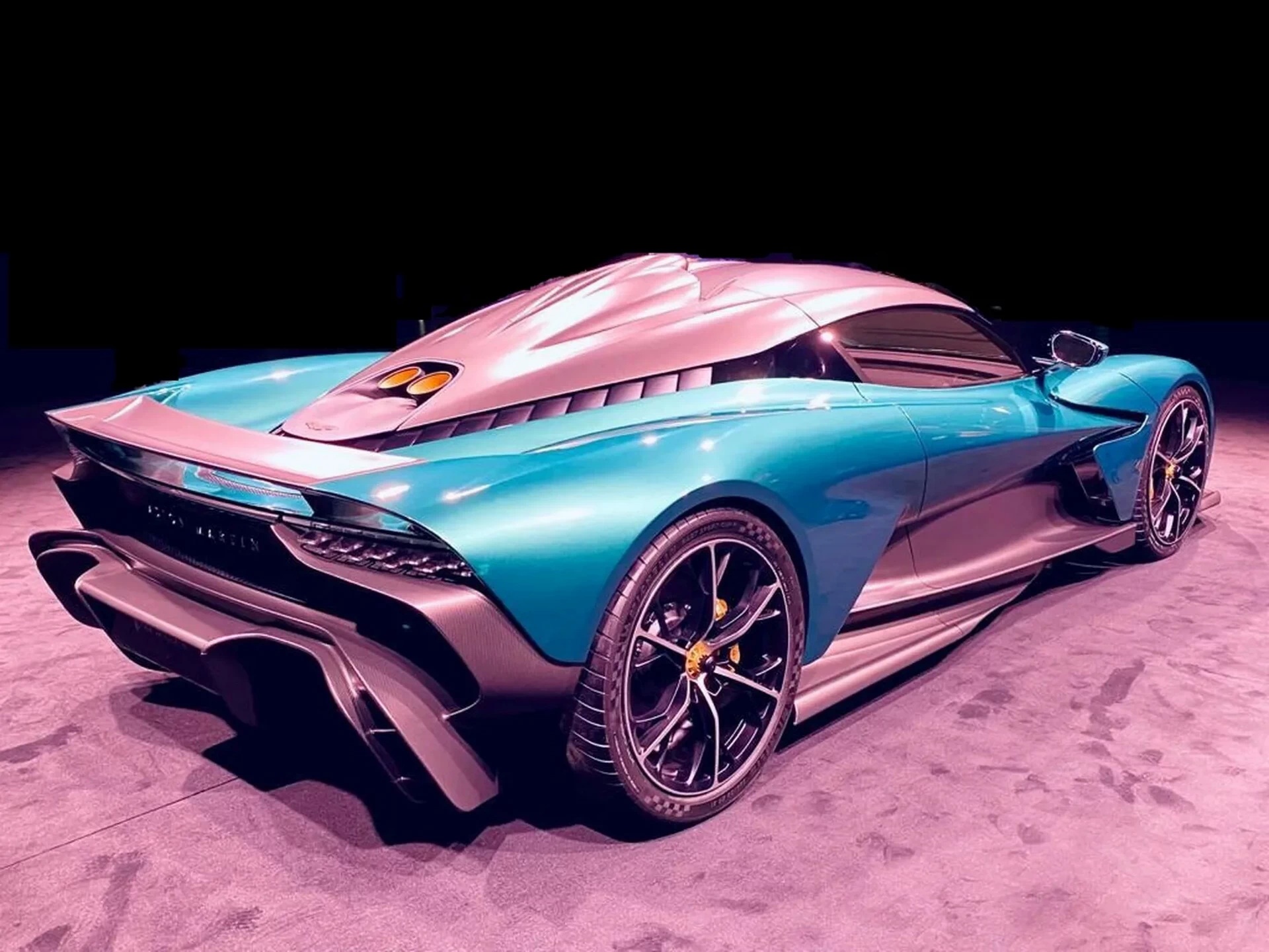 Aston Martin,  Valhalla,  sieu xe anh 2