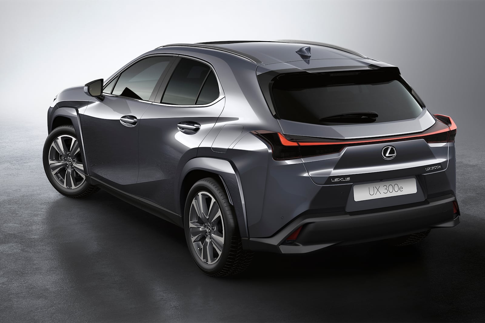 Lexus,  UX300e anh 2