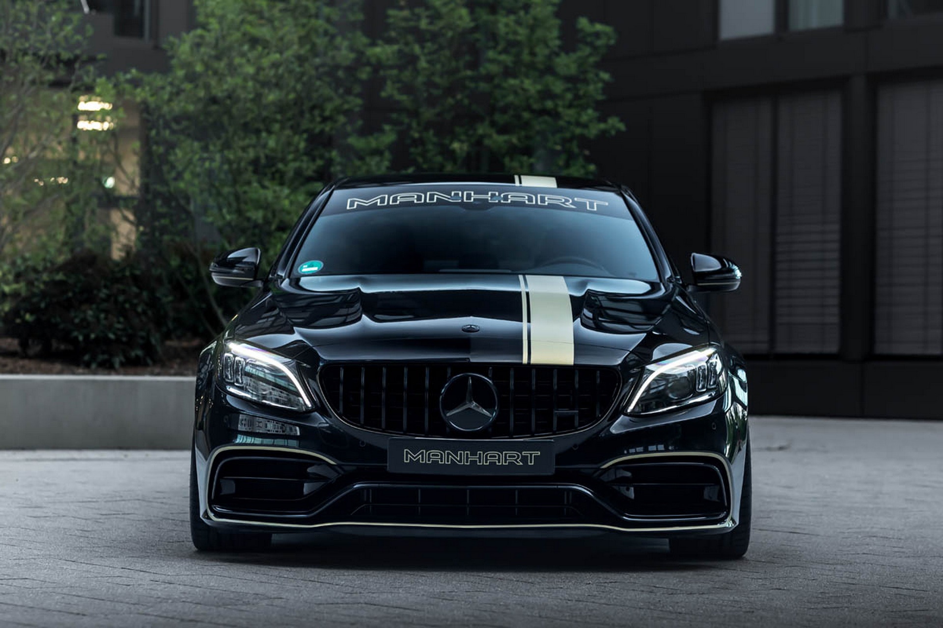 Manhart, Mercedes-AMG C63 ảnh 2 Manhart, Mercedes-AMG C63 anh 2