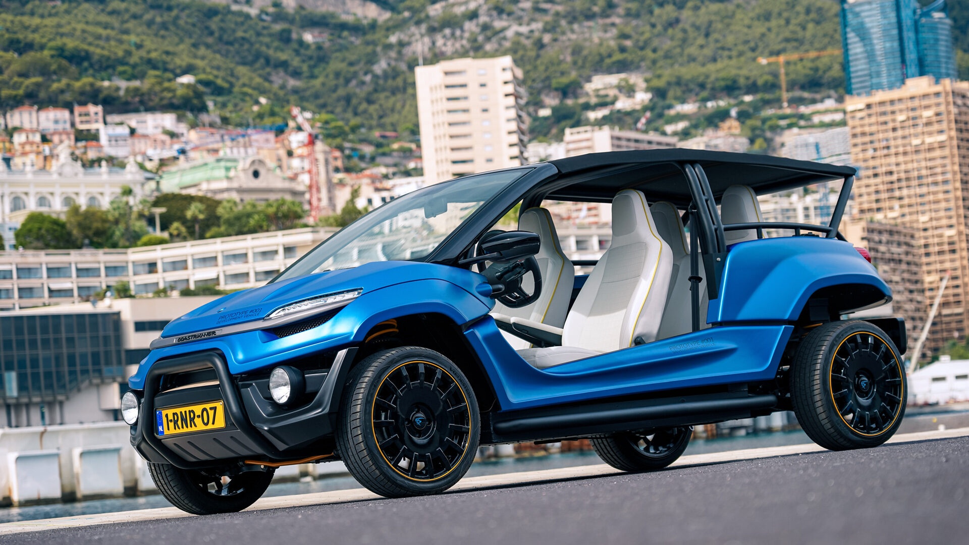 Xe dien 4 cho chi nang 800 kg, chay toi da 200 km hinh anh