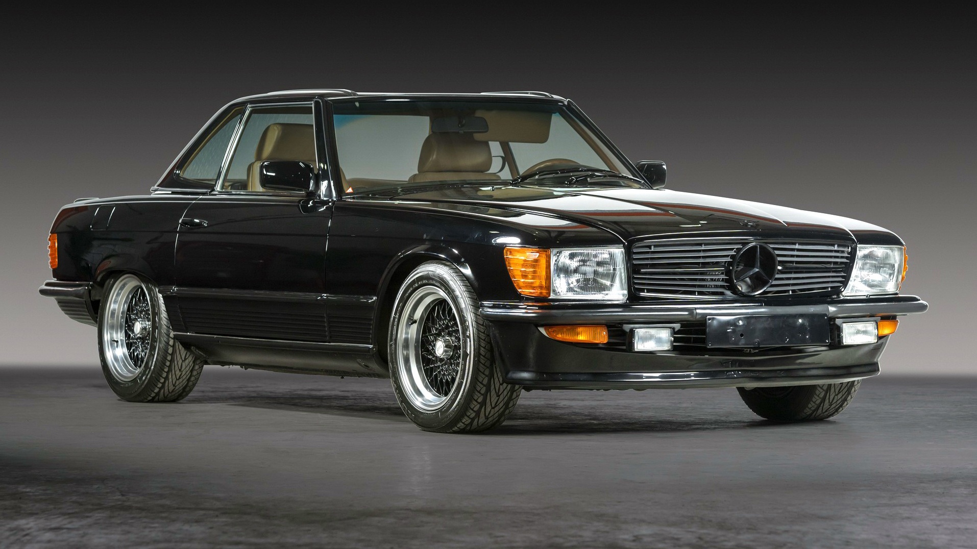 Mercedes-Benz SL500 AMG hang hiem sap duoc ban dau gia hinh anh