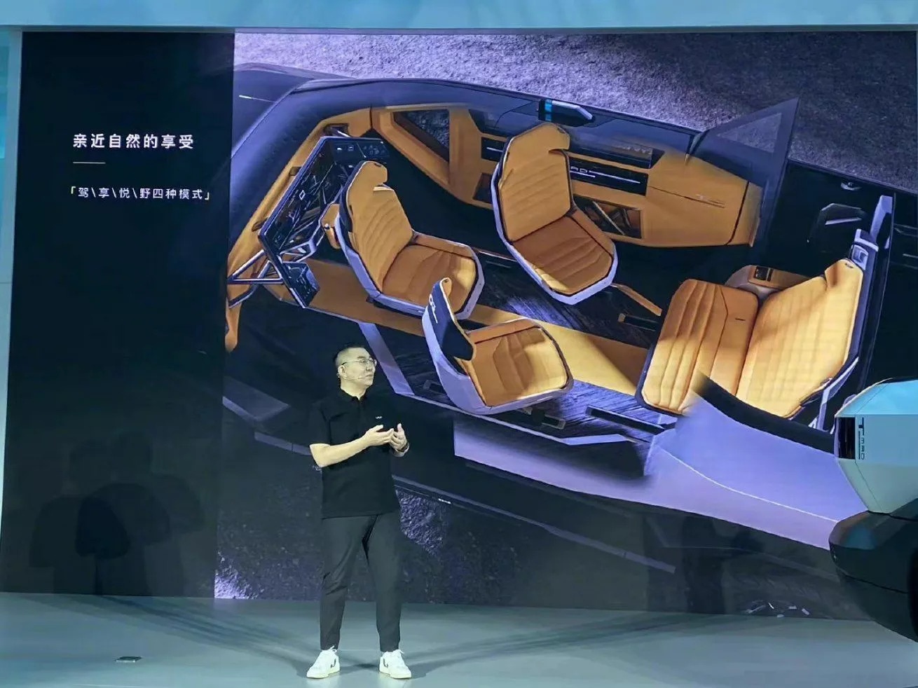 xe bán tải, bán tải chạy điện ảnh 2 xe ban tai, ban tai chay dien anh 2